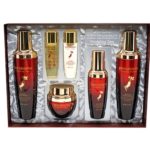3W Clinic Red Ginseng Nourishing Skin Care Set Подарочный набор для ухода за кожей с экстрактом красного женьшеня