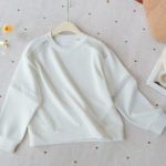 Женский свитшот с ажурными вставками (белый)